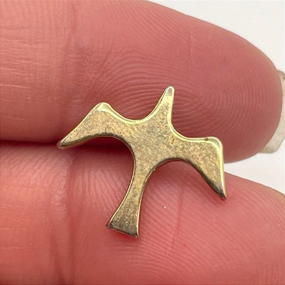 Vintage Gold Tone Holy Spirit Dove Lapel Pin Minimalist Flying Bird Design Boho